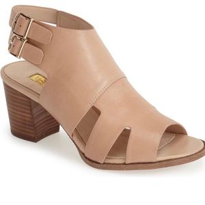 Topshop :: Nude Leather Sandal